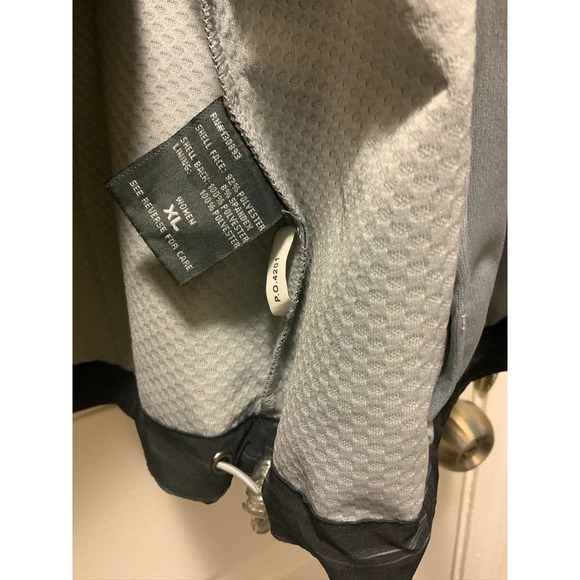 New Balance Black Shadow Run Jacket Water Resistant Size XL - Picture 9 of 10